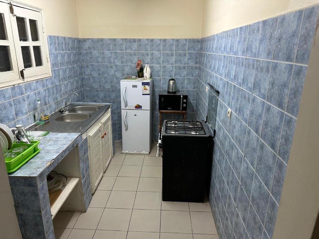 Iris Room Libreville Bagian luar foto