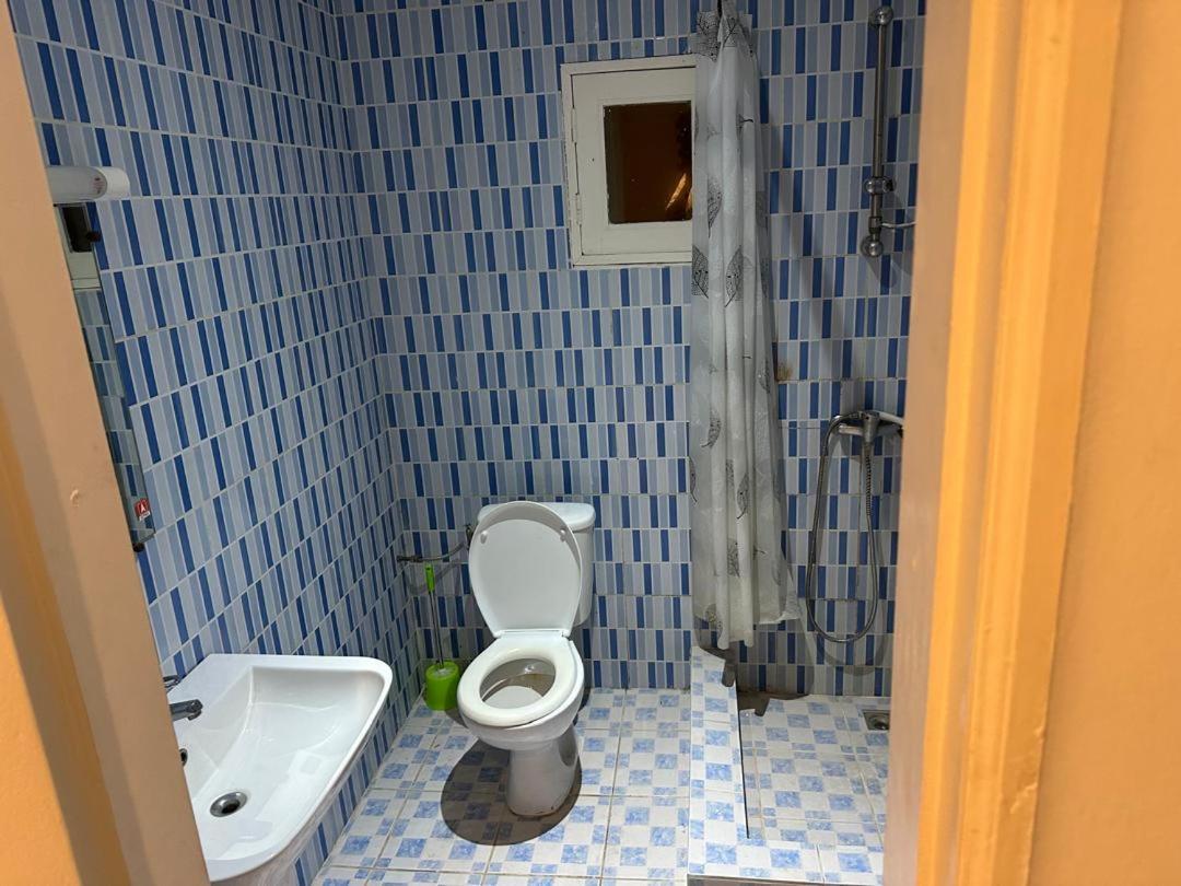 Iris Room Libreville Bagian luar foto